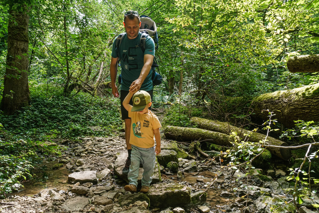 Wandern mit Kindern im Gronachtal rund um die Hammerschmiede Groeningen